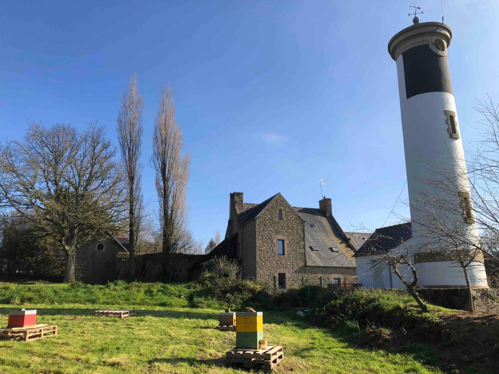 Les Ecolodges Sous Le Phare Louannec 외부 사진