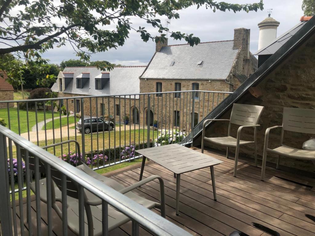 Les Ecolodges Sous Le Phare Louannec 외부 사진